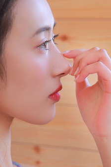 宝宝～才一根手指就不行啦微博
